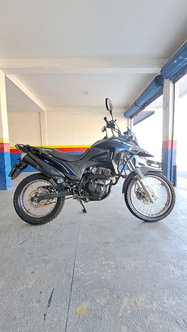 HONDA XRE 190 ABS LATERAL DIREITA